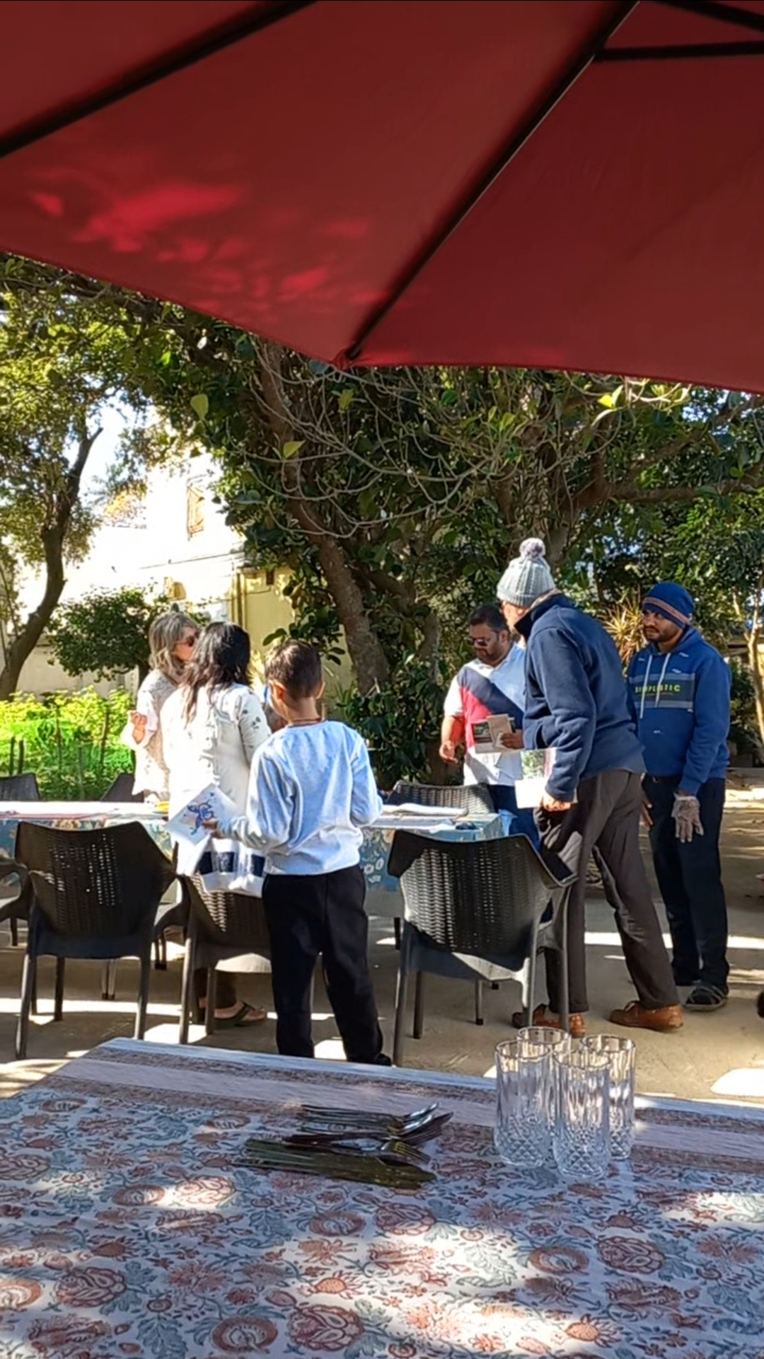 Friendly Service & Royal Hospitality